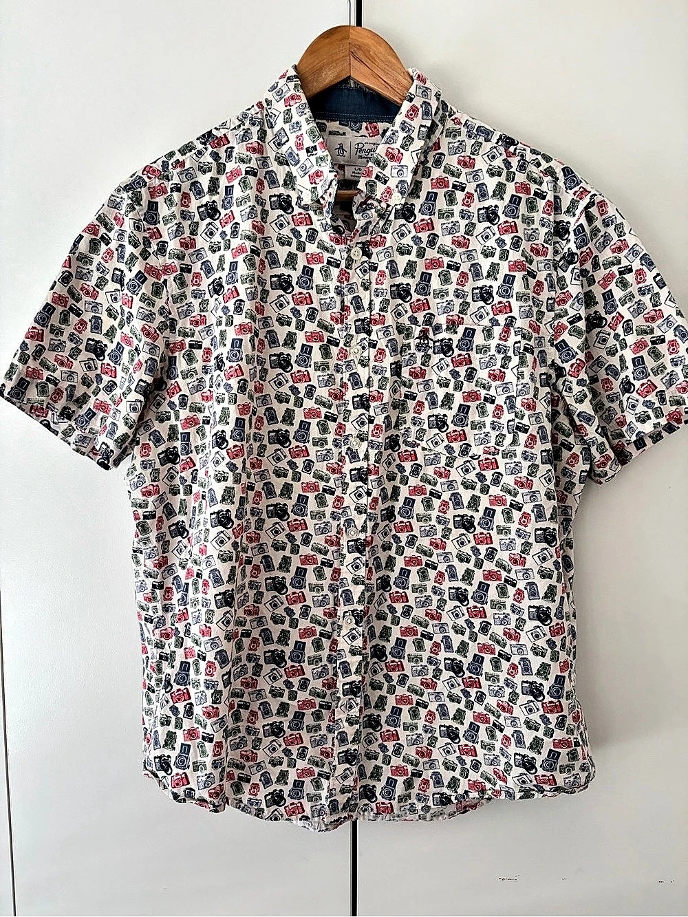 Original Penguin Men's Camera Print Button Down Size Large Like New
